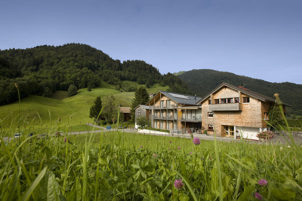 N Apartments Hotel Schoppernau Værelse billede